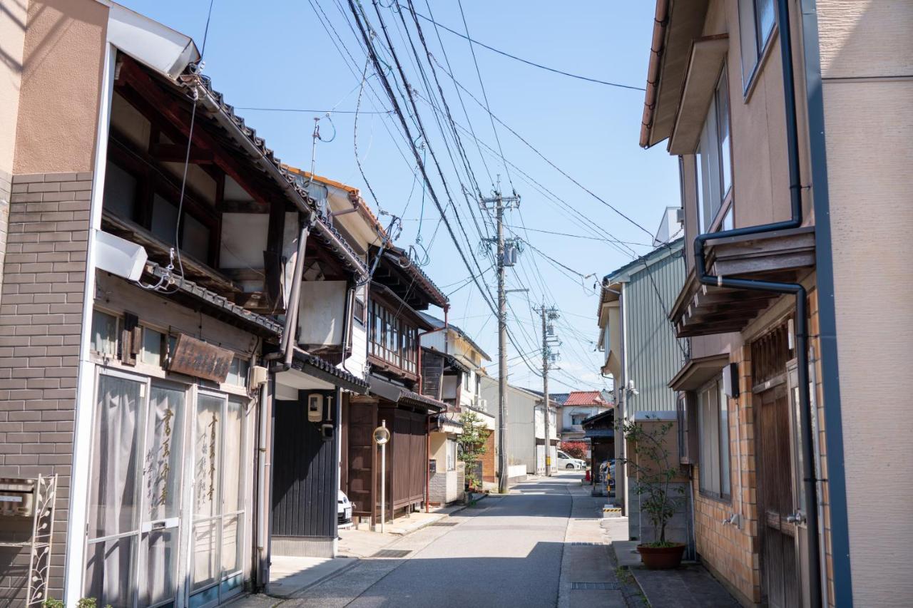 Machiya Guest House Carta Kanazawa Exterior foto